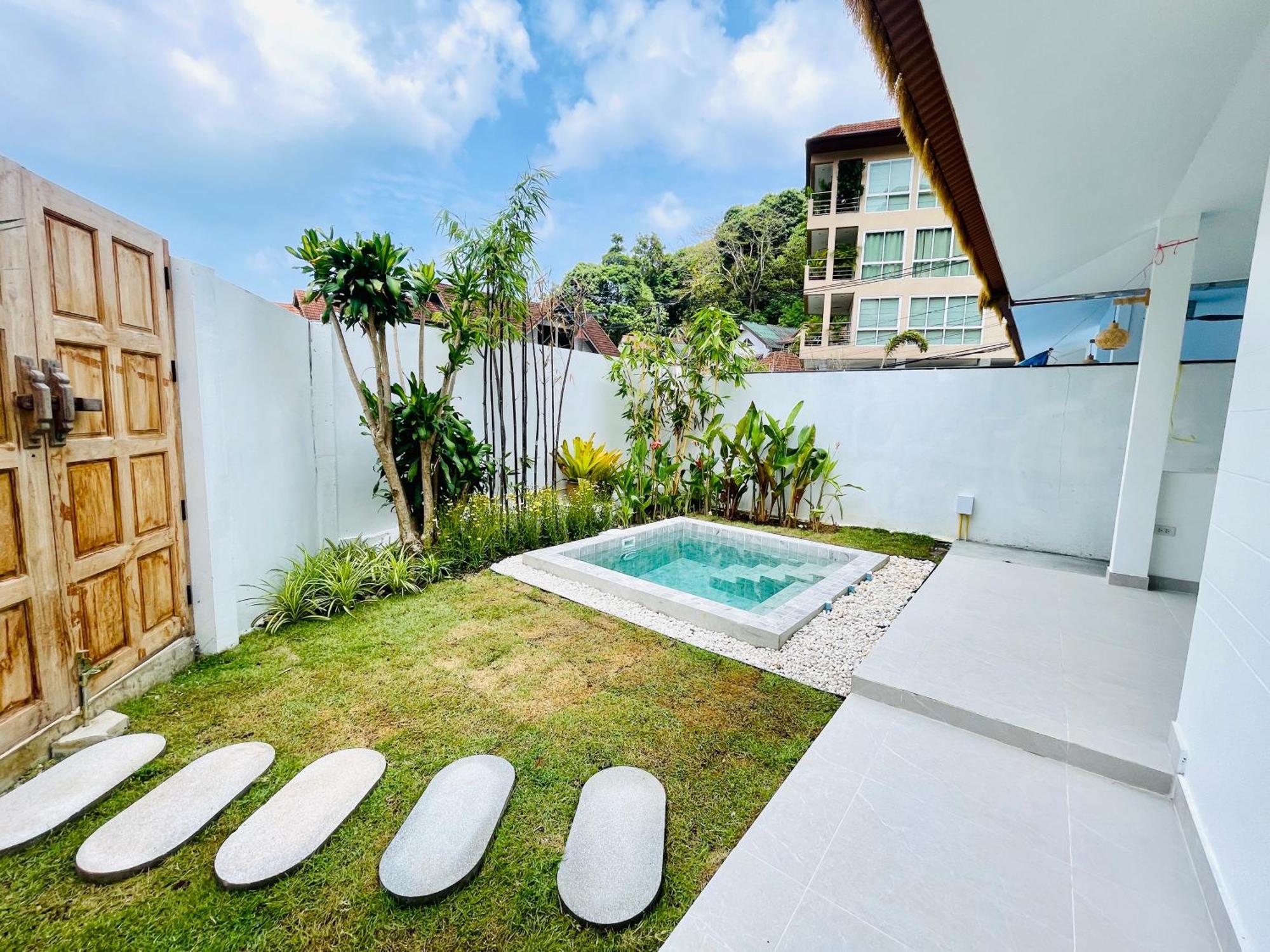 Baan Saint-Tropez Seaview Villas Kata Beach Exterior foto