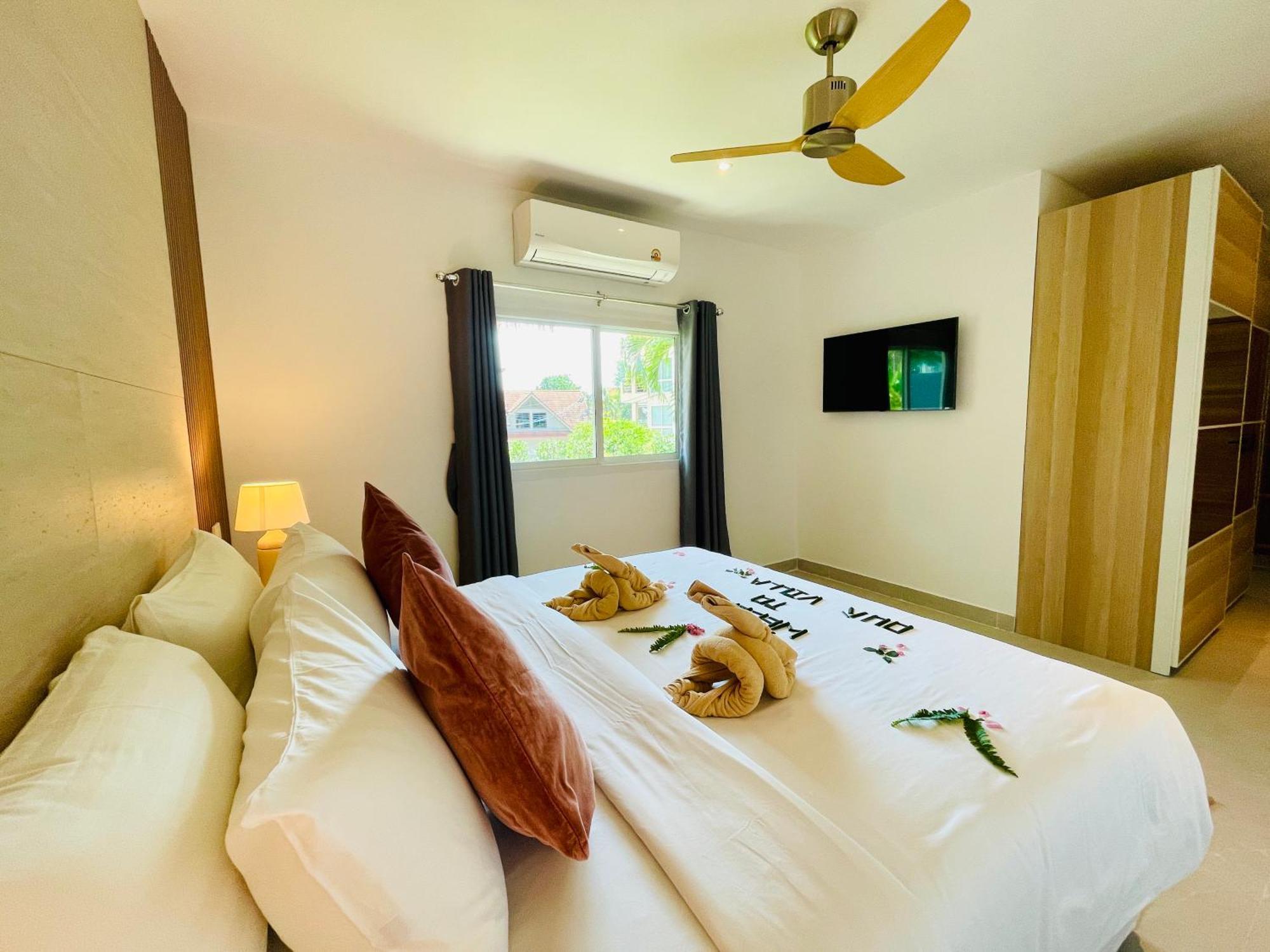 Baan Saint-Tropez Seaview Villas Kata Beach Exterior foto