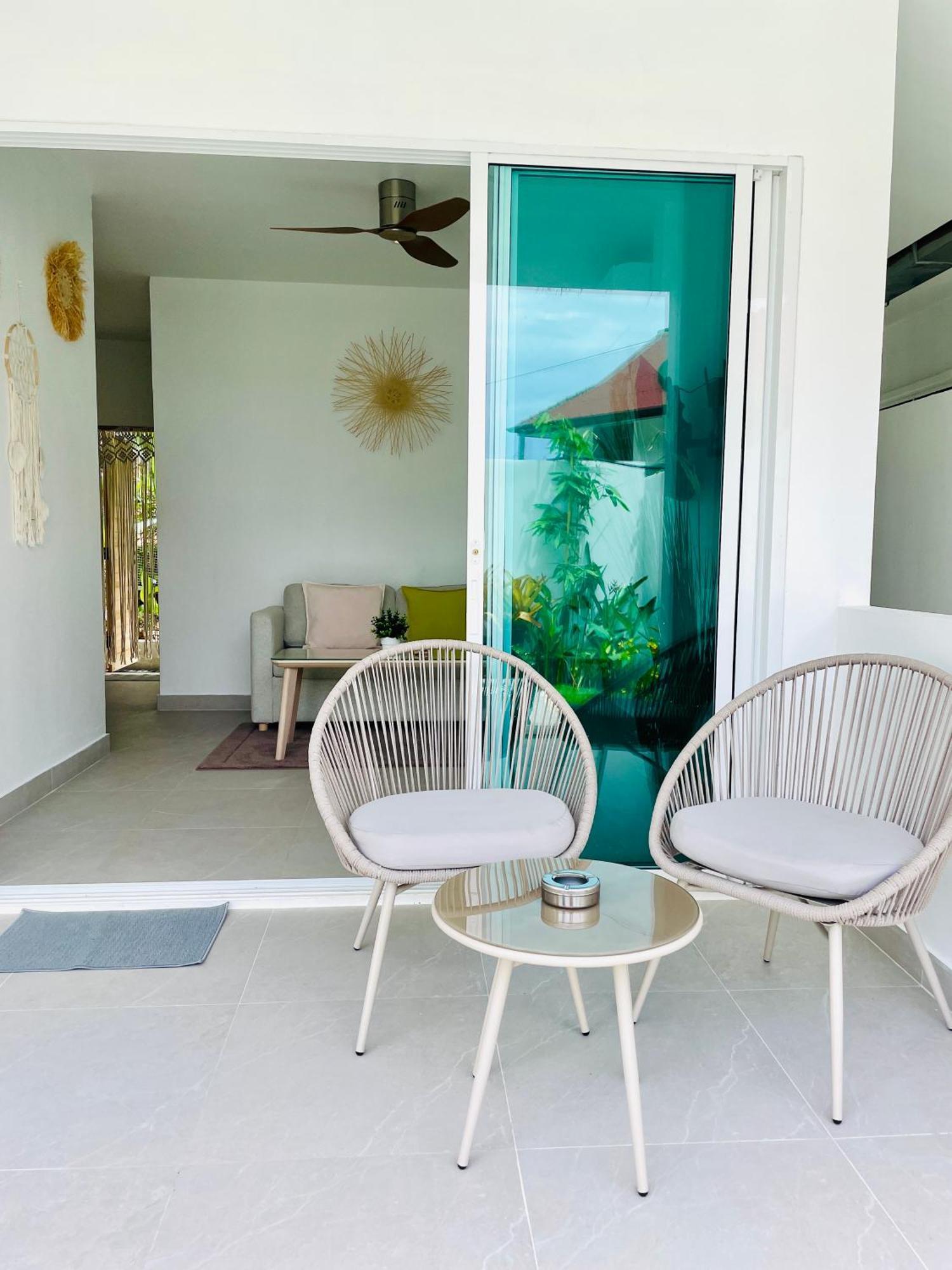 Baan Saint-Tropez Seaview Villas Kata Beach Exterior foto